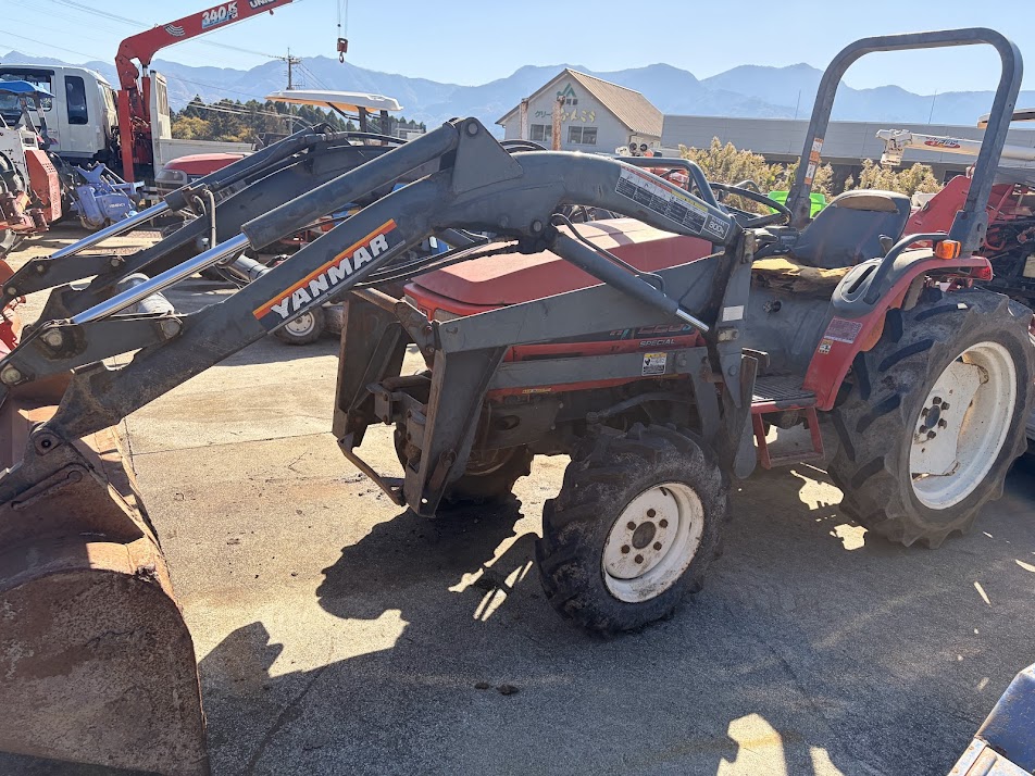 ヤンマー AF226S  2120ｈ バケット付きです！！ 現役。